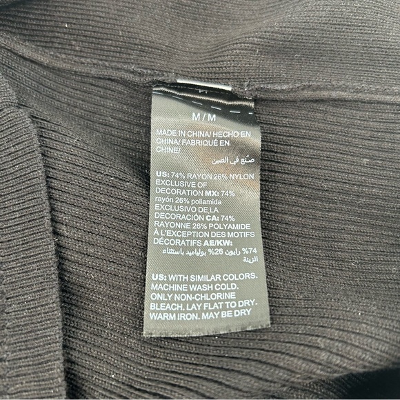 NWT White House Black Market Long Sleeve Bow Back Pullover Sweater Black Medium - Picture 14 of 15